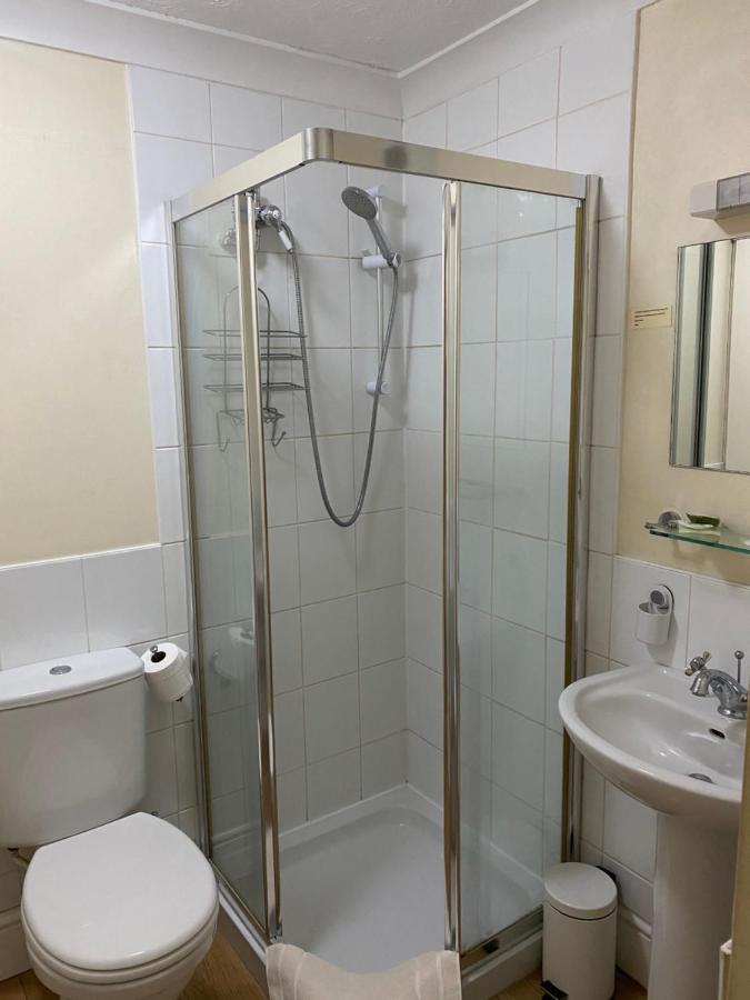 West Lodge Hotel Aylesbury  Esterno foto