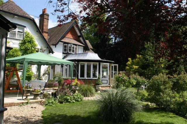 West Lodge Hotel Aylesbury  Esterno foto